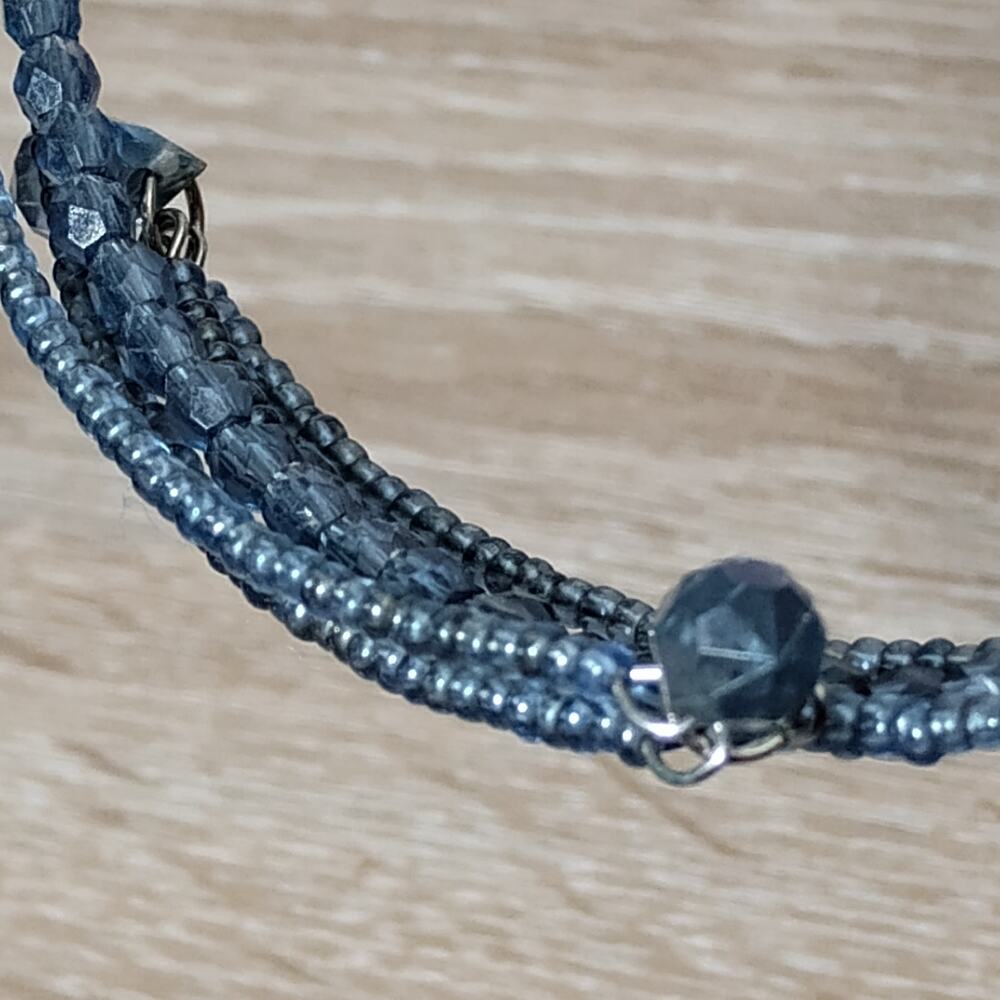 Blue Beaded Wired Chocker 14" Long - Picture 5 of 5